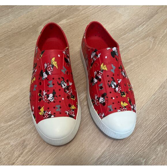 Native Disney Parks Minnie Mouse Red Jeffersons M8 W 10 - Picture 2 of 7